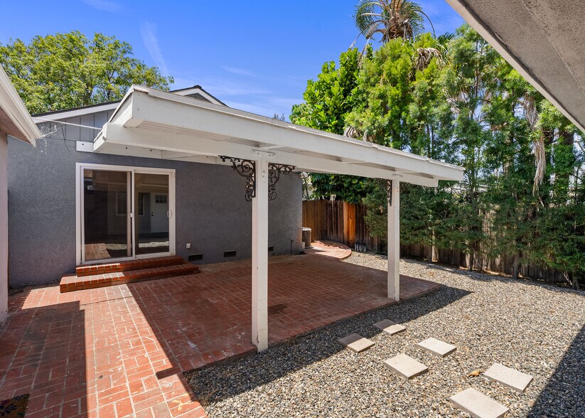 More Photos Of 417 N Citrus St, Orange Multifamily For Sale