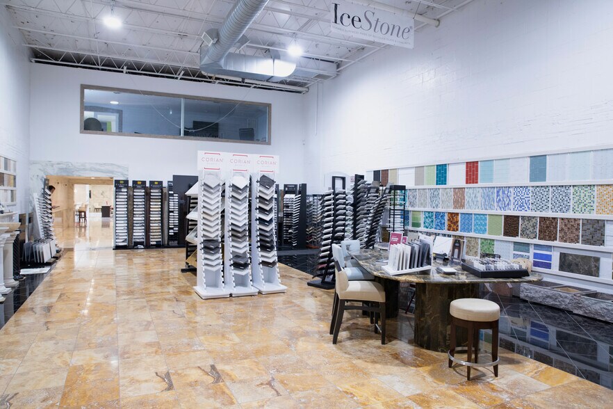 More Photos Of 3400 Windom Rd, Brentwood Manufacturing For Sale