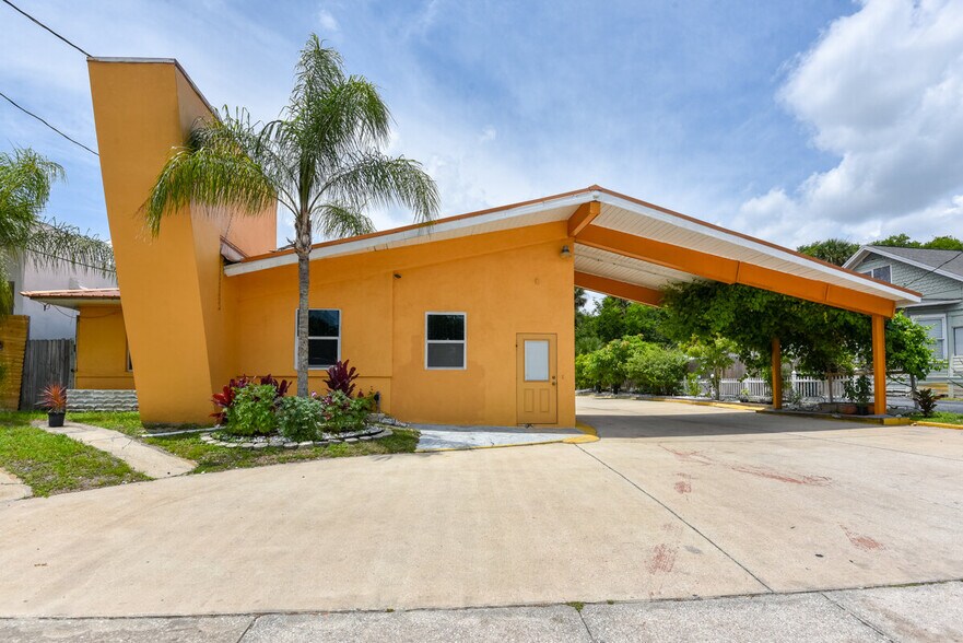 More Photos Of 1020 S Ridgewood Ave, Daytona Beach Hotel For Sale