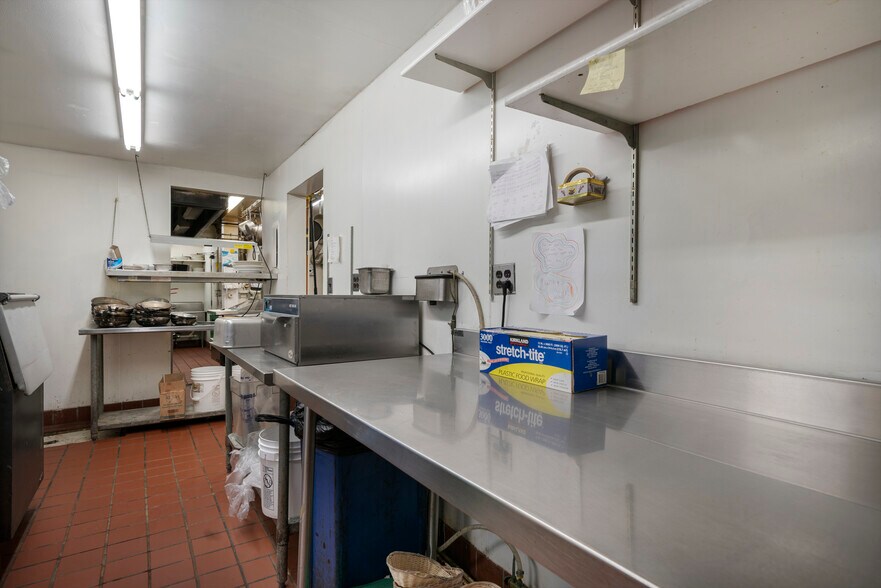 More Photos Of 3796 Us Highway 2 E, Kalispell Restaurant For Lease