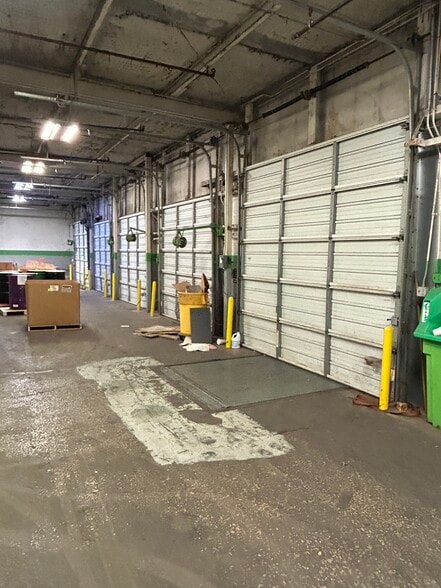 More Photos Of 1801 Russellville Rd, Bowling Green Manufacturing For Sale