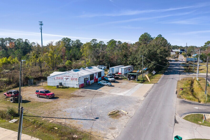 More Photos Of 15237 Russell Blvd, Gulfport Auto Salvage Facility For Lease