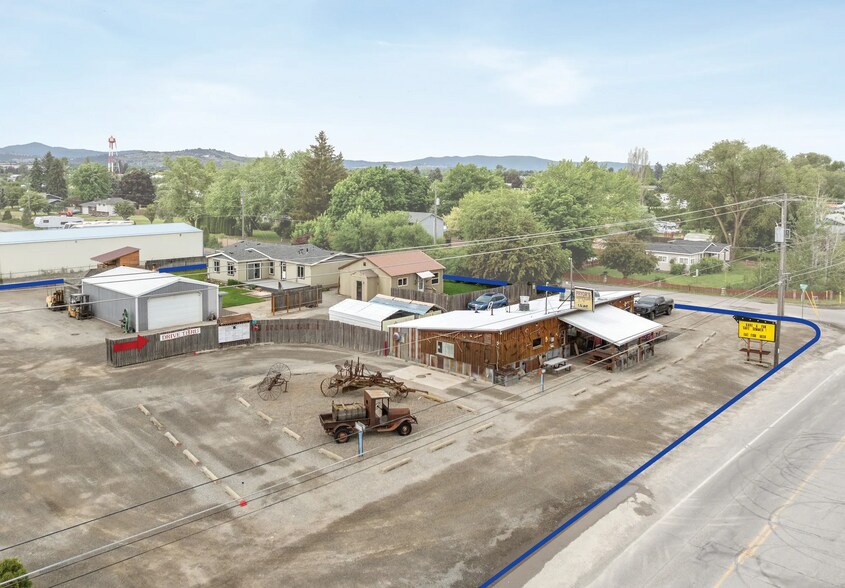 Primary Photo Of 24706 E Wellesley Ave, Otis Orchards Restaurant For Sale