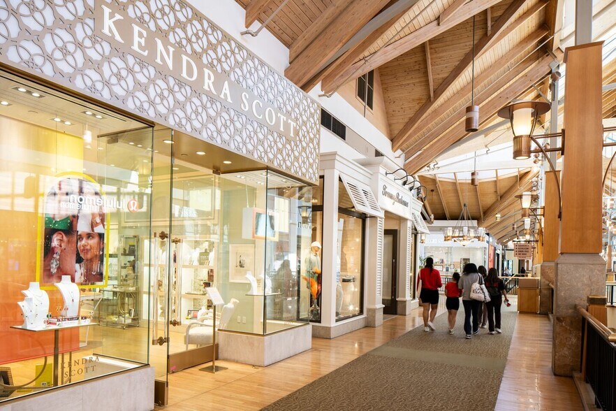 More Photos Of 8401-8515 Park Meadows Center Dr, Lone Tree Unknown For Lease