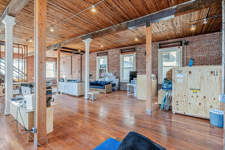 More Photos Of 1649 12th Ave, Oakland Religious Facility For Sale