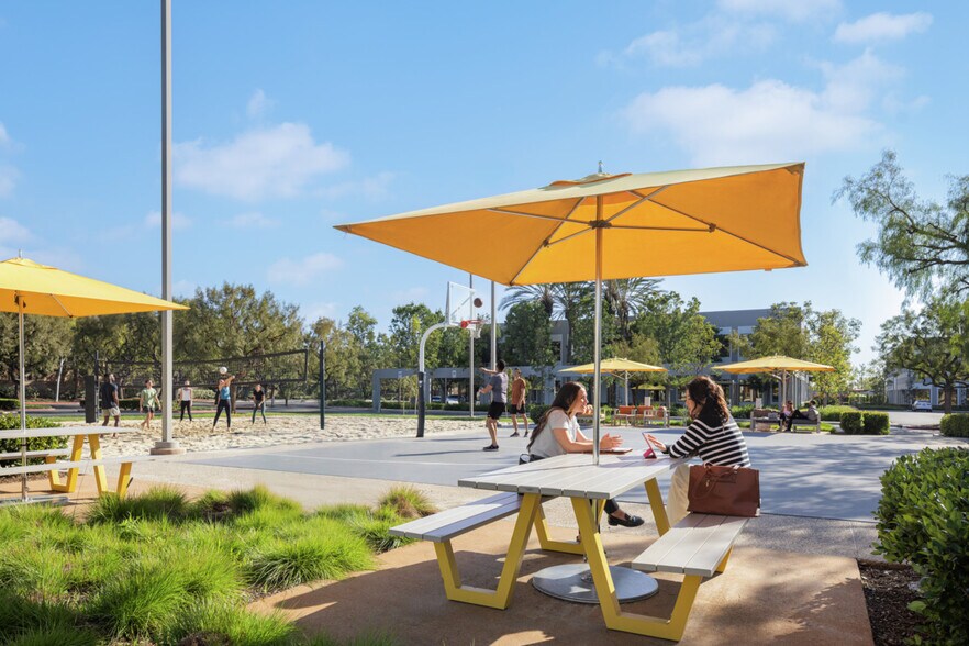 More Photos Of 3240 El Camino Real, Irvine Office For Lease