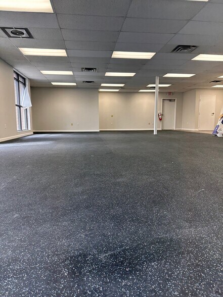 More Photos Of 1314 Englishtown Rd, Old Bridge Freestanding For Sale