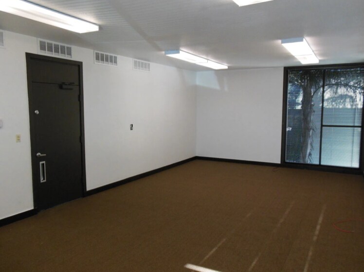More Photos Of 3003 N Blackstone Ave, Fresno Office For Lease