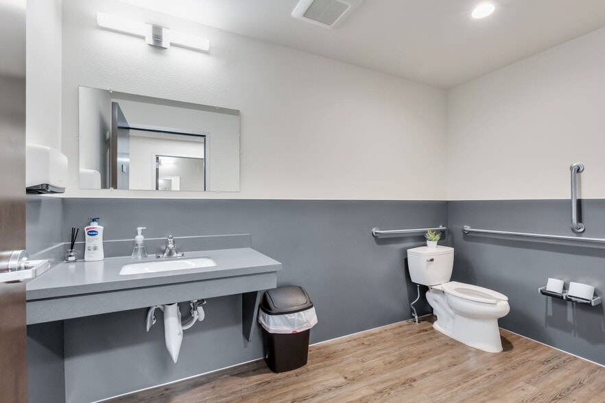 More Photos Of 3400 W 16th St, Greeley Unknown For Lease