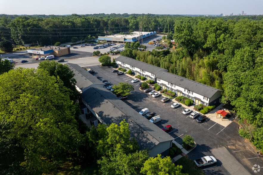 More Photos Of 1127 Rutherford Rd, Greenville Apartments For Sale