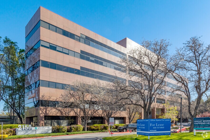 More Photos Of 2150 N 1st St, San Jose Coworking Space