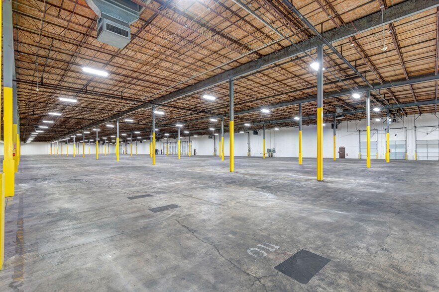 More Photos Of 1056 Personal Pl, Morrow Distribution For Lease