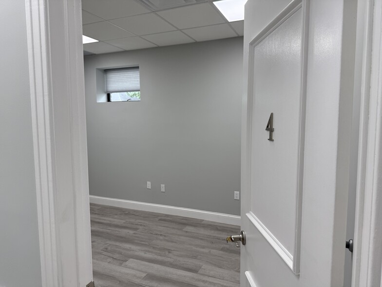 More Photos Of 3930 Richmond Ave, Staten Island Medical For Lease