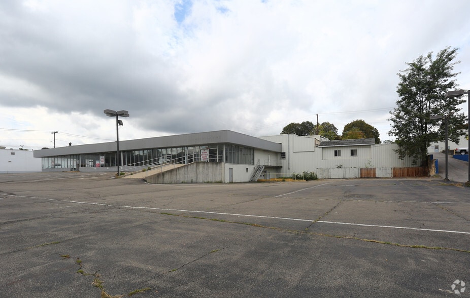 More Photos Of 191 Front St, Binghamton General Retail For Sale