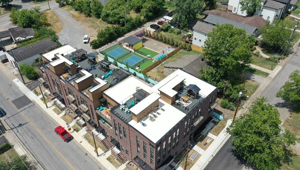 More Photos Of 1300 Pennock Ave, Nashville Specialty For Sale