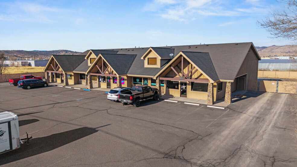 More Photos Of 2815 Laverne Ave, Klamath Falls Flex For Sale