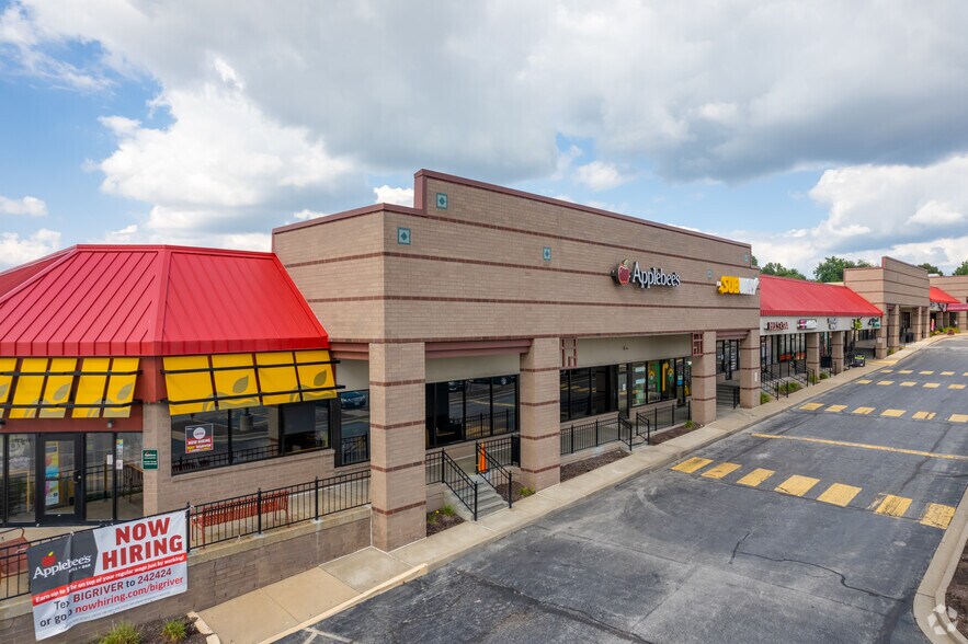 More Photos Of 11977 St. Charles Rock Rd, Bridgeton General Retail For Lease