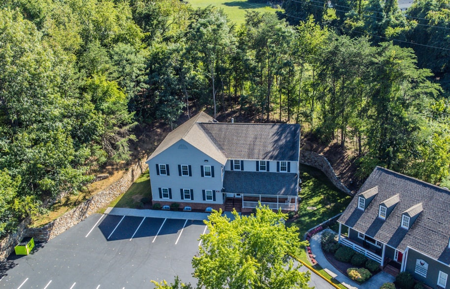 More Photos Of 3241 Electric Rd, Roanoke Office For Lease