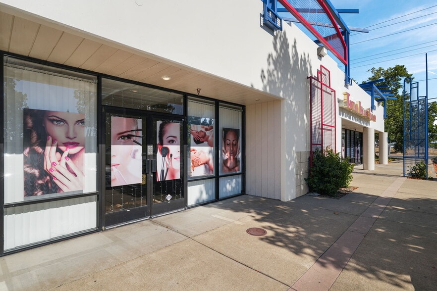 More Photos Of 7145 Watt Ave, North Highlands Freestanding For Sale