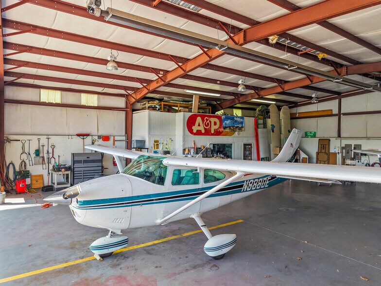 More Photos Of 249 Gilbert Rd, Mocksville Airport For Sale