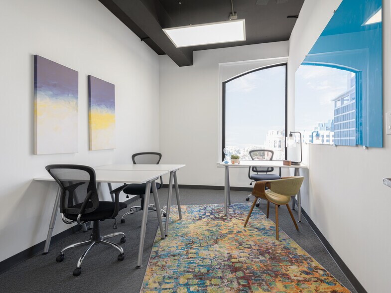 More Photos Of 701 Commerce St, Dallas Coworking Space