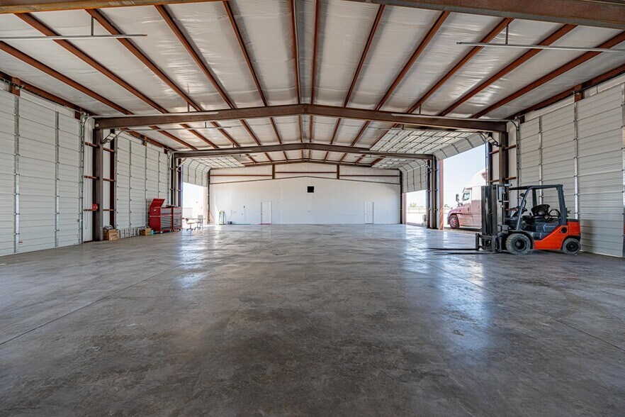 More Photos Of 1850 N FM 866, Odessa Warehouse For Sale