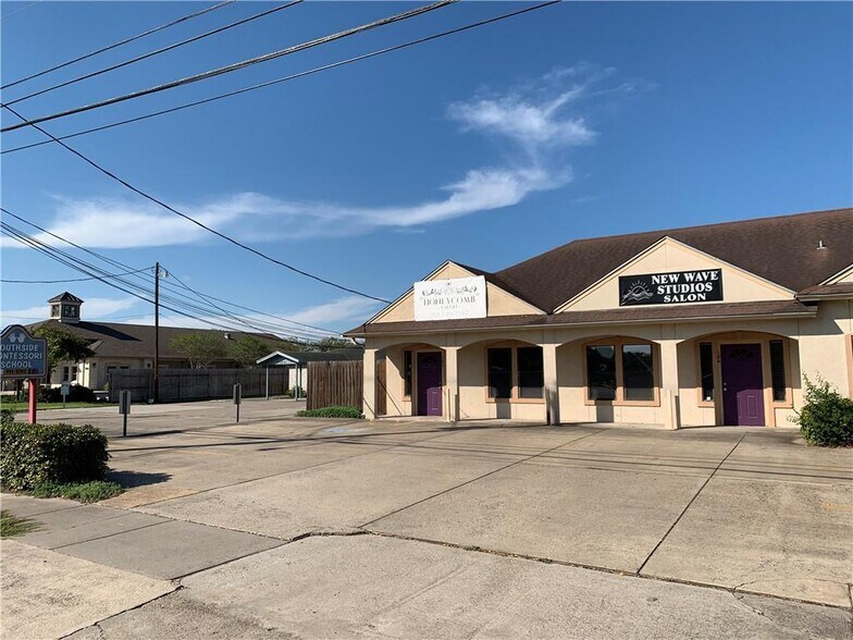 More Photos Of 5637 Burton ln, Corpus Christi Storefront Retail Office For Lease