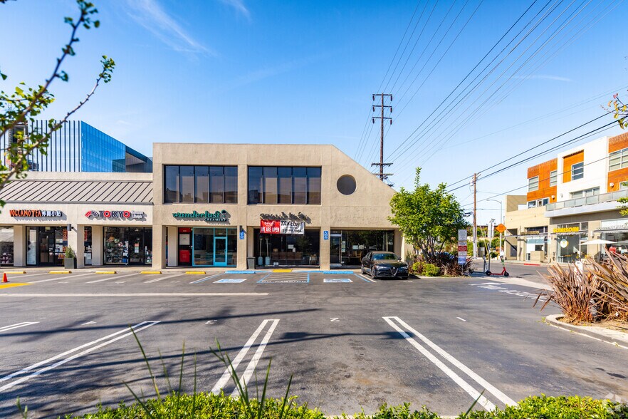 More Photos Of 2101-2107 Sawtelle Blvd, Los Angeles Unknown For Lease