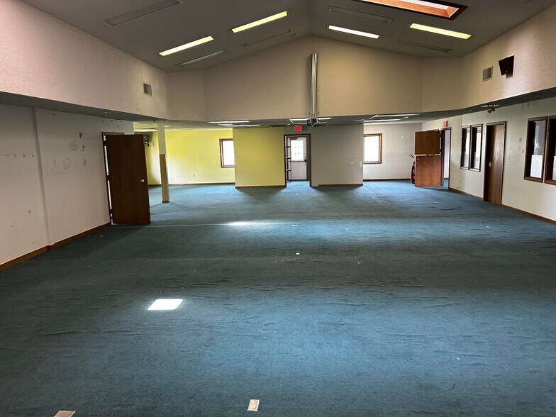 More Photos Of 3375 Merriam St, Muskegon Office For Lease