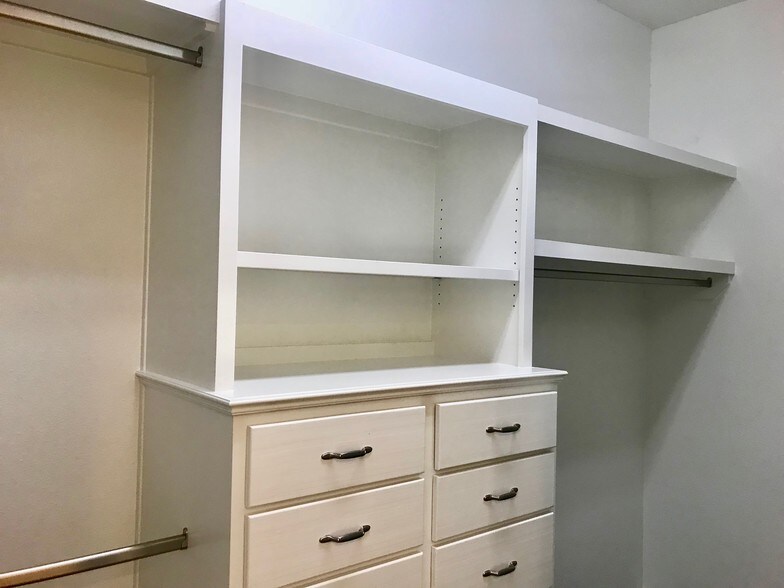 More Photos Of 2980 Elkton Trl, Tyler Apartments For Sale