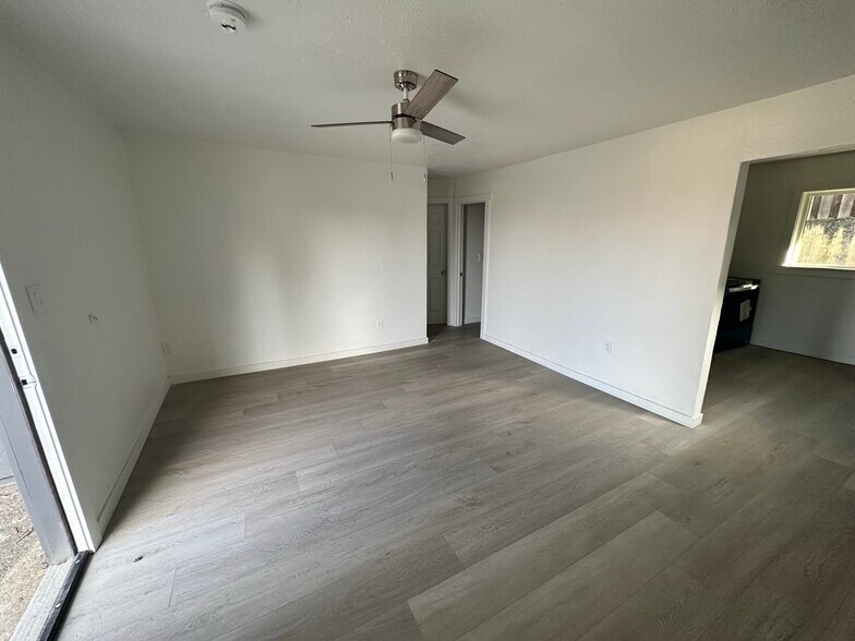 More Photos Of 11518 NE Sandy Blvd, Portland Apartments For Sale