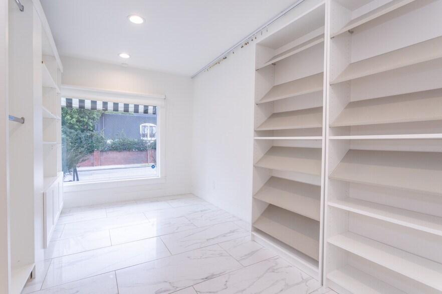 More Photos Of 6017 Melrose Ave, Los Angeles Storefront Retail Residential For Lease