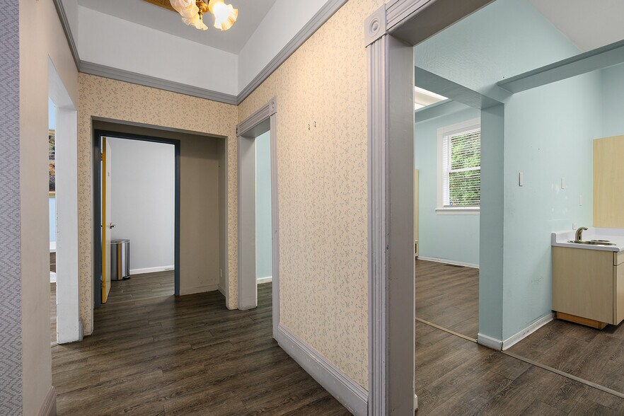 More Photos Of 318 S Main St, Sebastopol Office For Sale