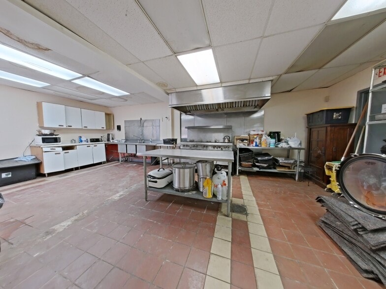 More Photos Of 3914 N 6th St, Philadelphia Religious Facility For Sale