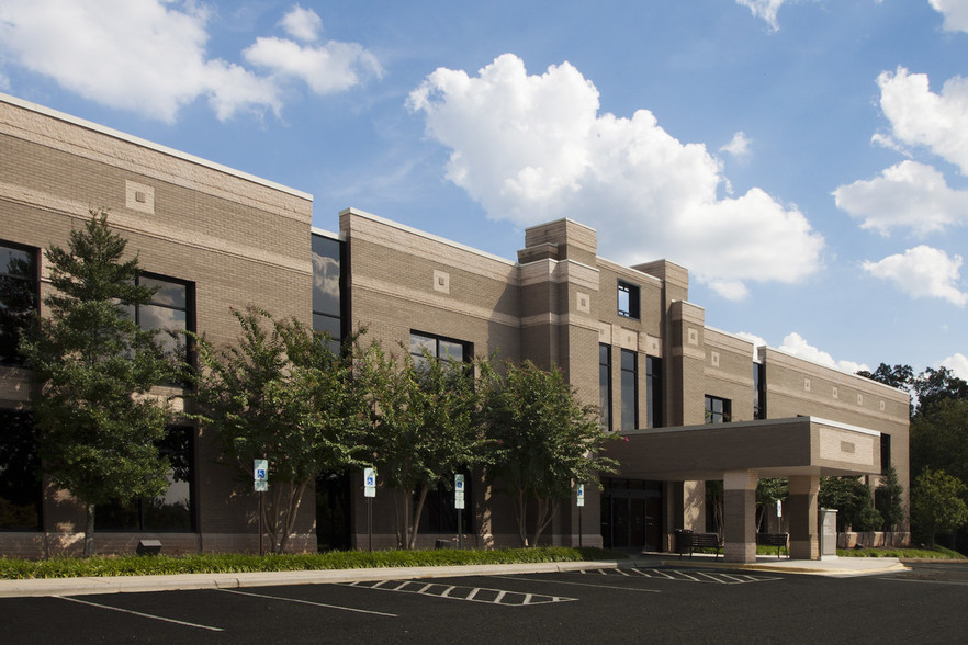 Primary Photo Of 300 Billingsley Rd, Charlotte Medical For Lease