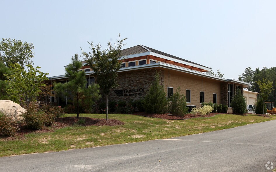 More Photos Of 526 Three Sisters Rd, Knightdale Service For Lease