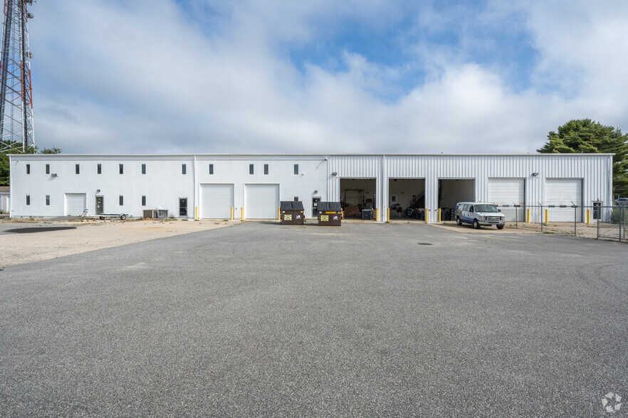 Primary Photo Of 19 Commerce Park Rd, Pocasset Warehouse For Lease