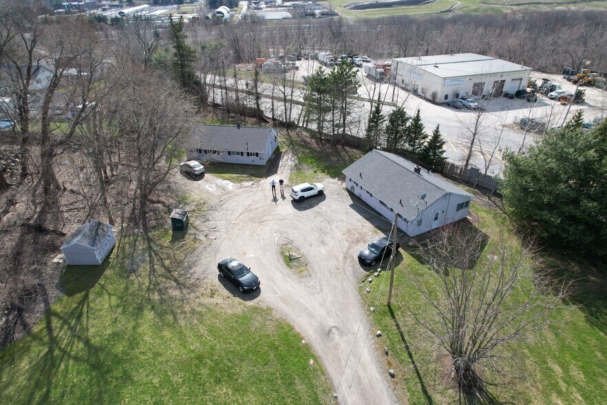 More Photos Of 141 Park Hill Ave, Millbury Apartments For Sale