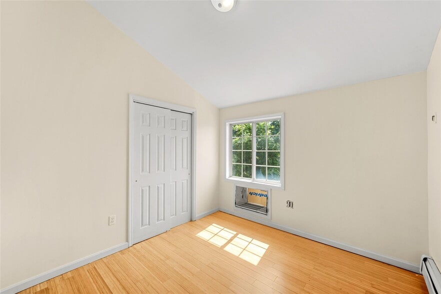 More Photos Of 22612 146th Ave, Springfield Gardens Multifamily For Sale