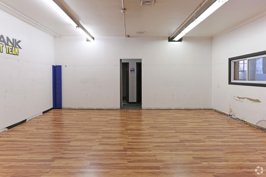 More Photos Of 55-57 Washington Ave, Nutley Service For Sale