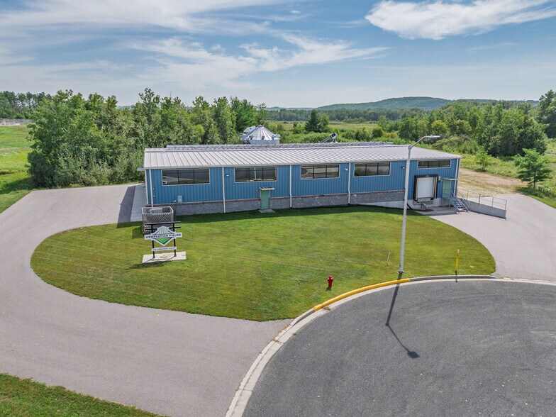 Primary Photo Of 605 Greenway Ct, Reedsburg Industrial For Sale