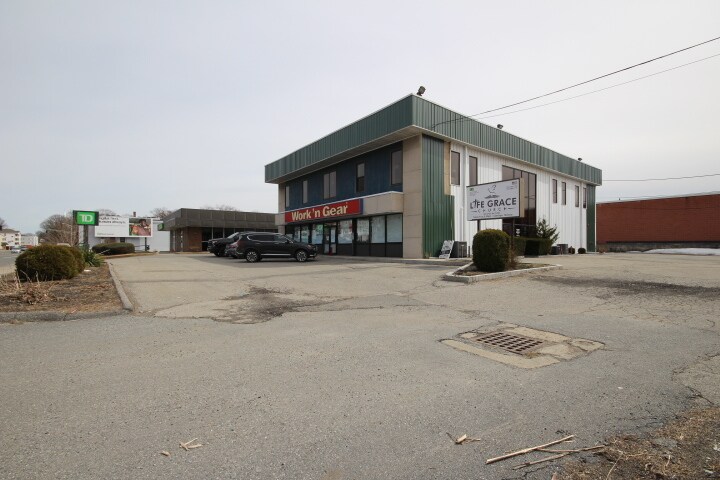 More Photos Of 1233 Main St, Worcester Storefront Retail Office For Lease