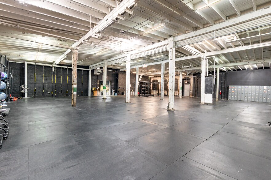 More Photos Of 77 Foundry Ave, Batavia Warehouse For Sale