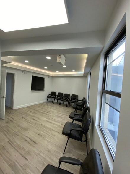 More Photos Of 1302 Kings Hwy, Brooklyn Medical For Lease