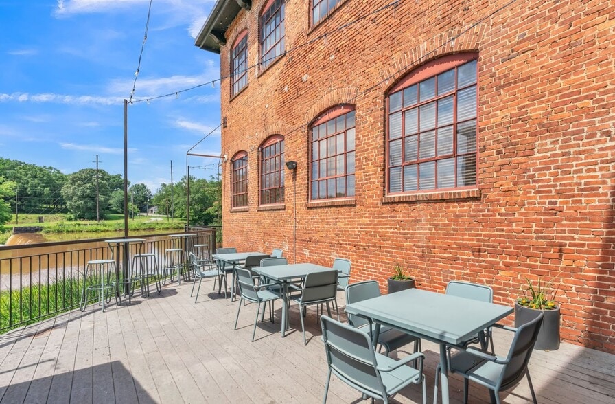 More Photos Of 2100 Main St, Porterdale Apartments For Lease