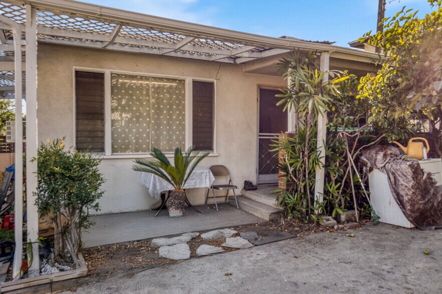 More Photos Of 2714 New Jersey St, Los Angeles Multifamily For Sale