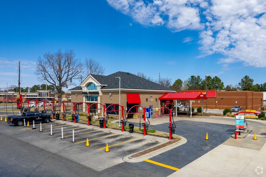 More Photos Of 2121 S Main St, Wake Forest Carwash For Sale