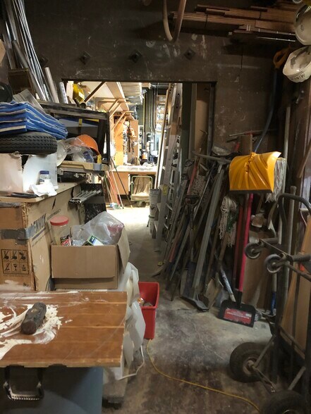 More Photos Of 1704 Boone Ave, Bronx Industrial For Lease