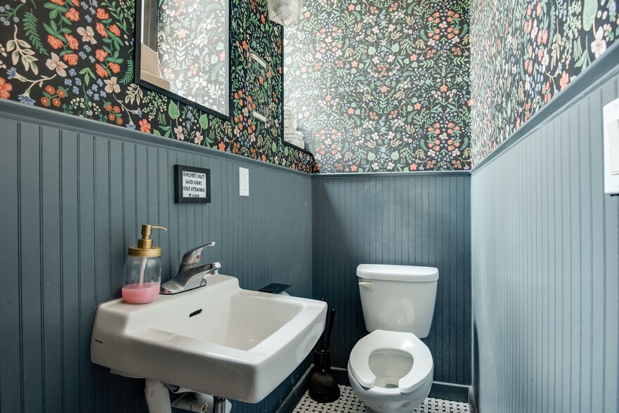 More Photos Of 65 N 7th St, Brooklyn Warehouse For Sale