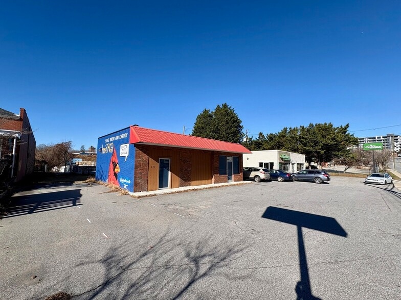 More Photos Of 233 Biltmore Ave, Asheville Office For Lease